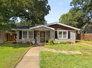 2828 Handley Dr, Fort Worth, TX 76112