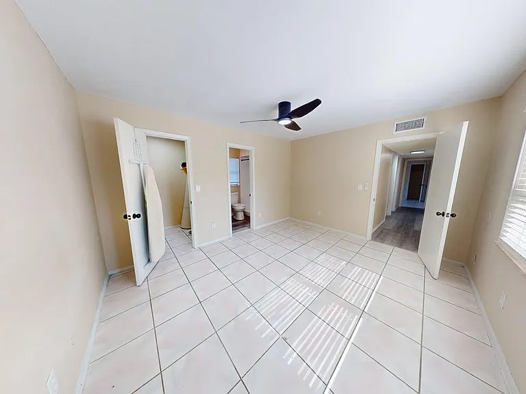 1228 E Muriel St #A — Photo 5