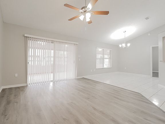 3rd image of 9706 Sylva Ct