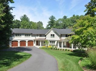 343 Nashawtuc Rd, Concord, MA 01742