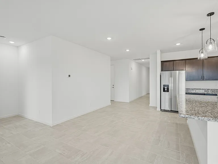 2520 E Grenache Rd — Photo 26