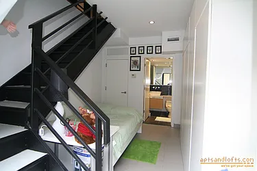 Rented by aptsandlofts.com
