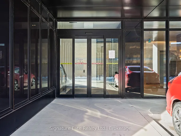 801 The Queensway #520 — Photo 18