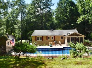 35 Falls Rd, Roxbury, CT 06783