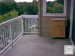 large deck with veiws