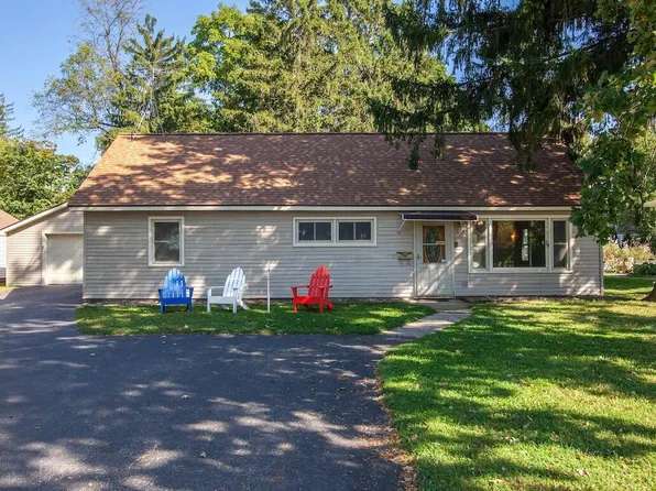 719 South Main STREET, Oconomowoc, WI 53066