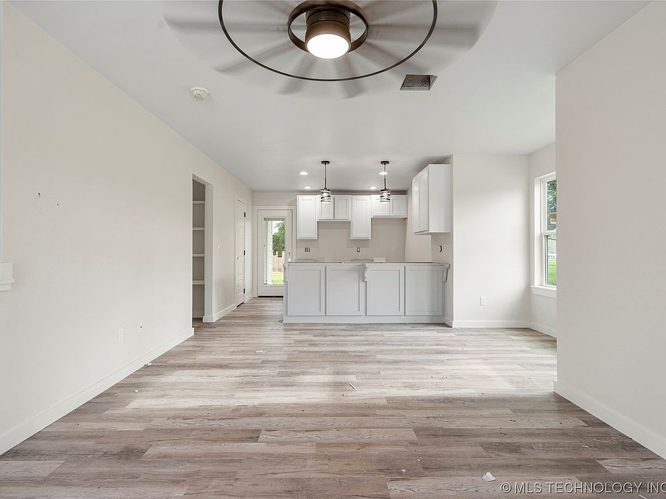 11 N Main St, Sperry, OK 74073 Zillow