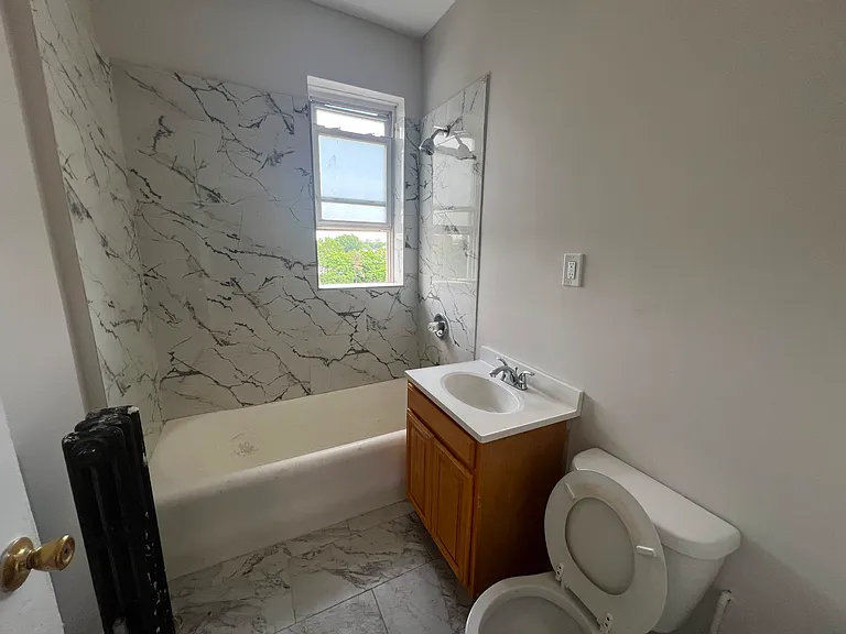 75 N 7th St #302 — Photo 9
