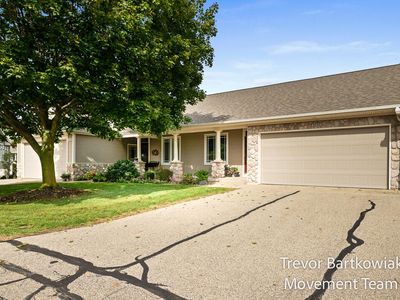 4646 Canterbury Dr, Hudsonville, MI, 49426