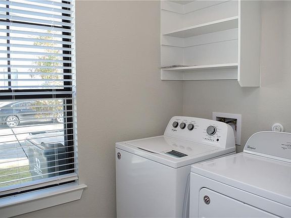 3rd image of 417A Fieldwood Dr