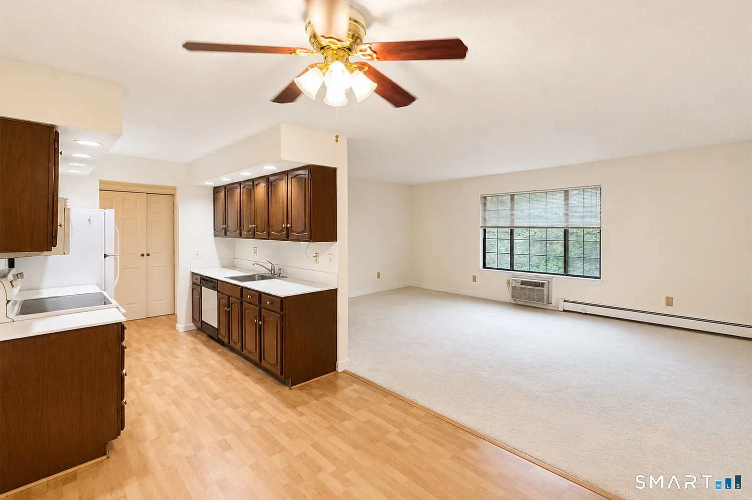 2 bed, 1.0 bath, 990 sqft, $2,600 — Photo 3