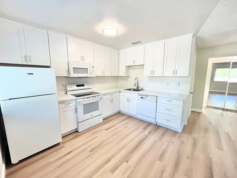 5632 Cypress Avenue — Photo 16