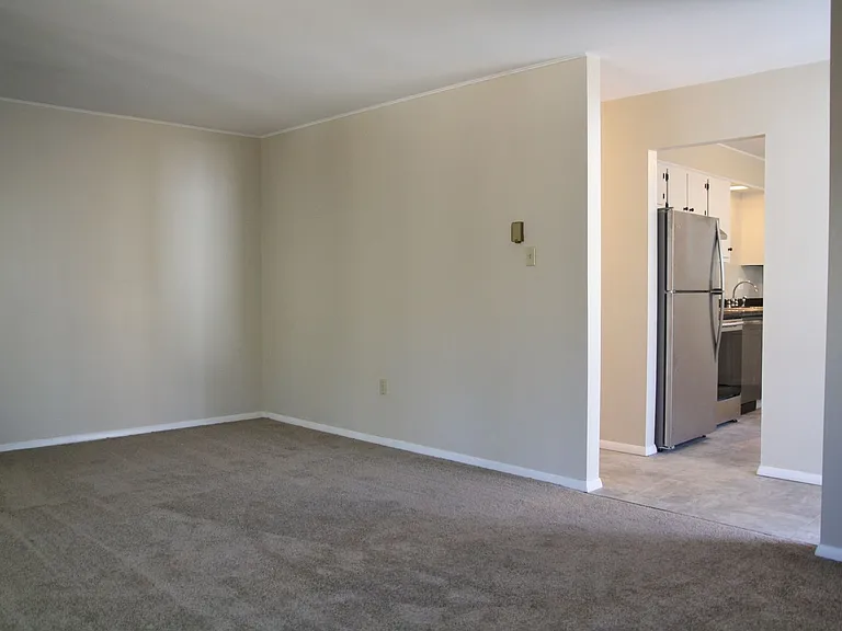 613 Mallard Rd — Photo 6