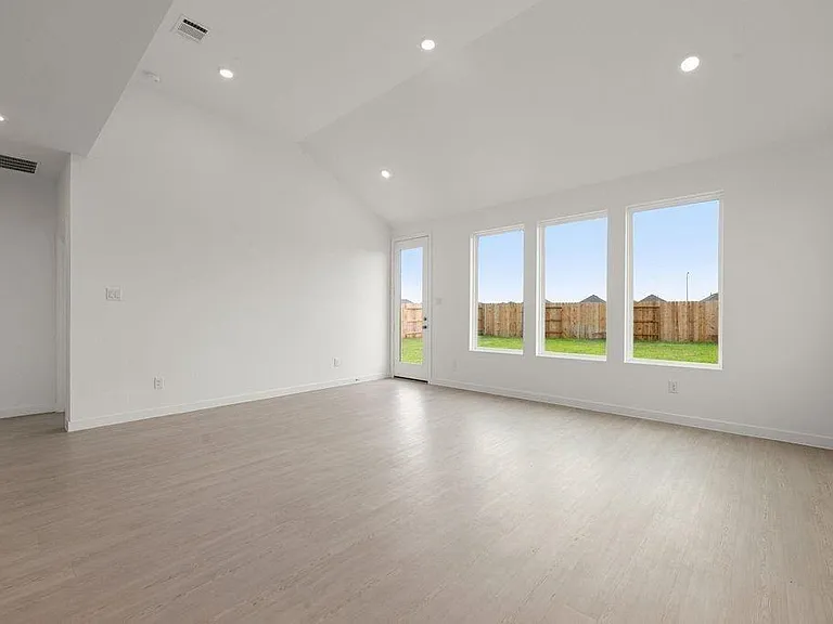 6411 Symphony Wave Dr — Photo 15