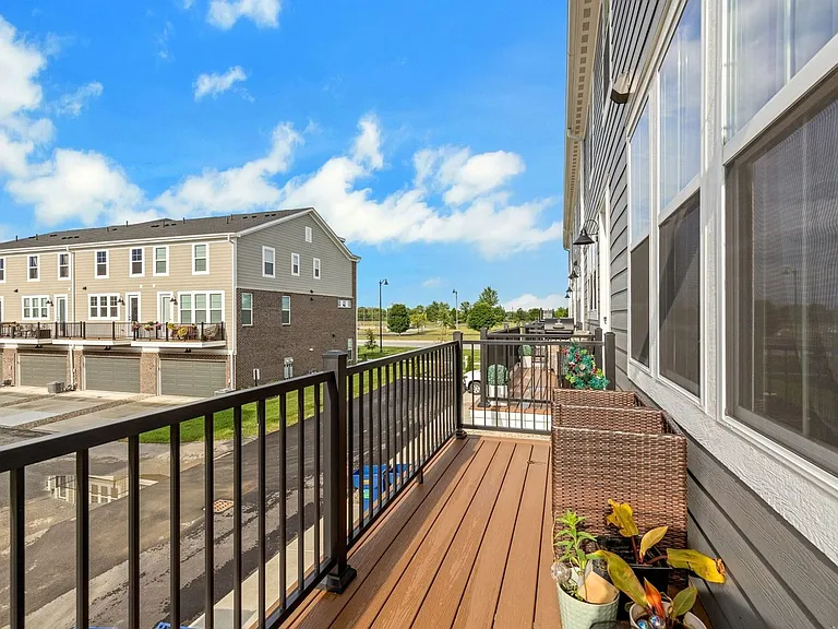 6032 Windsor Dr — Photo 24
