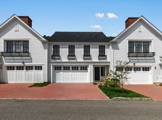 3 Jasmine Ln, Port Chester, NY 10573