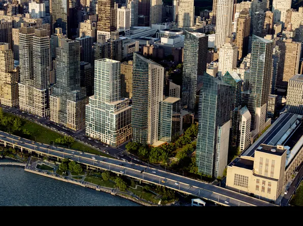 50 Riverside Boulevard image 26 of 26