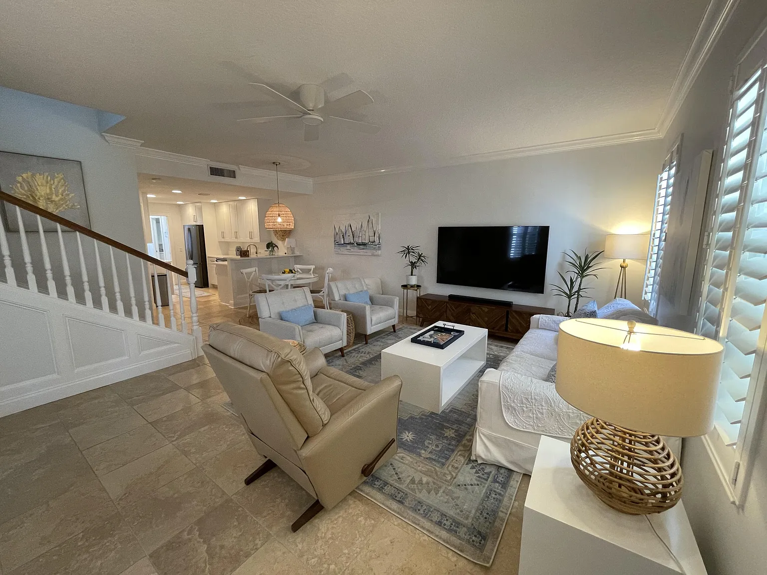 3 bed, 2.5 bath, 1670 sqft, $6,000 — Photo 3