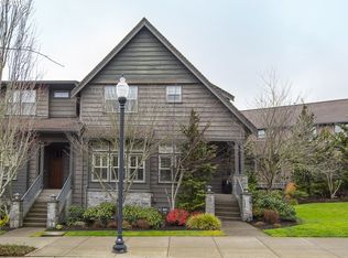 10215 SW Taylor St, Portland, OR 97225