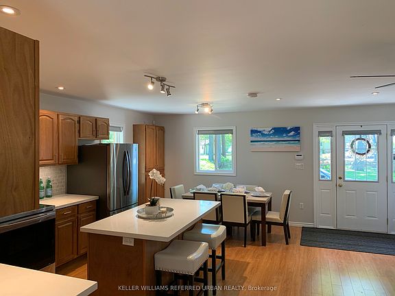 5th image of 1833 Tiny Beaches Rd S