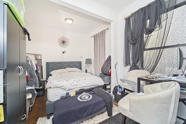 Rented by Living New York | media 12