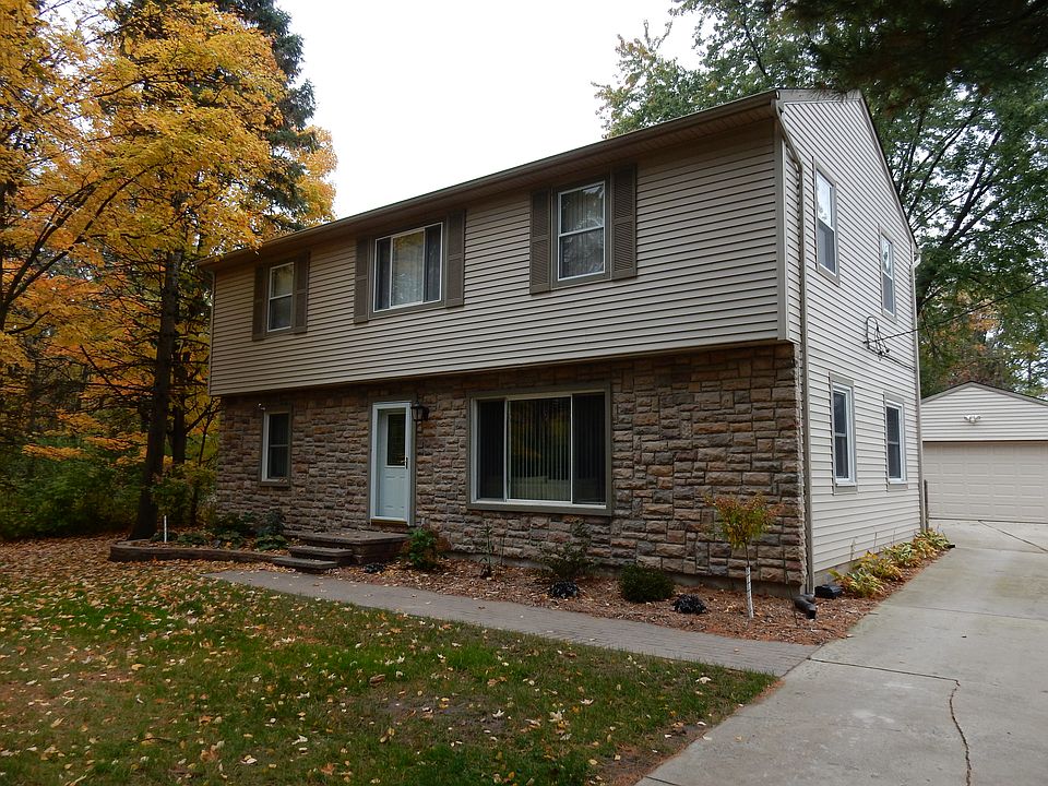 1st image of 28759 Bartlett St