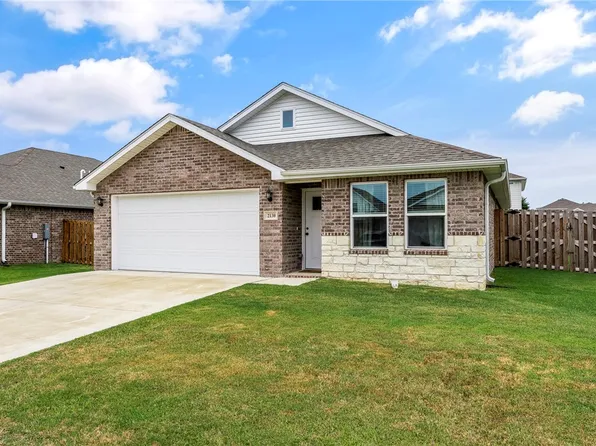 2130 Wildflower Dr, Centerton, AR 72719