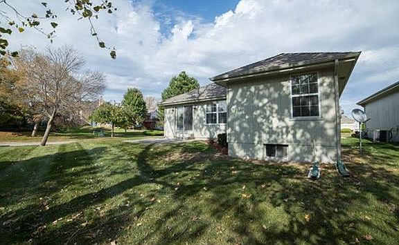 3rd image of 16517 E 53rd Terrace Ct S