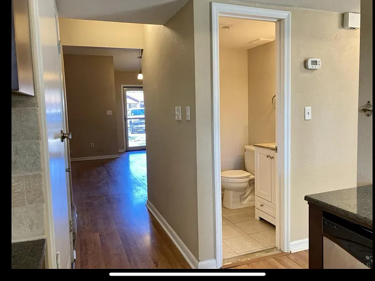 3102 Las Brisas Dr — Photo 9