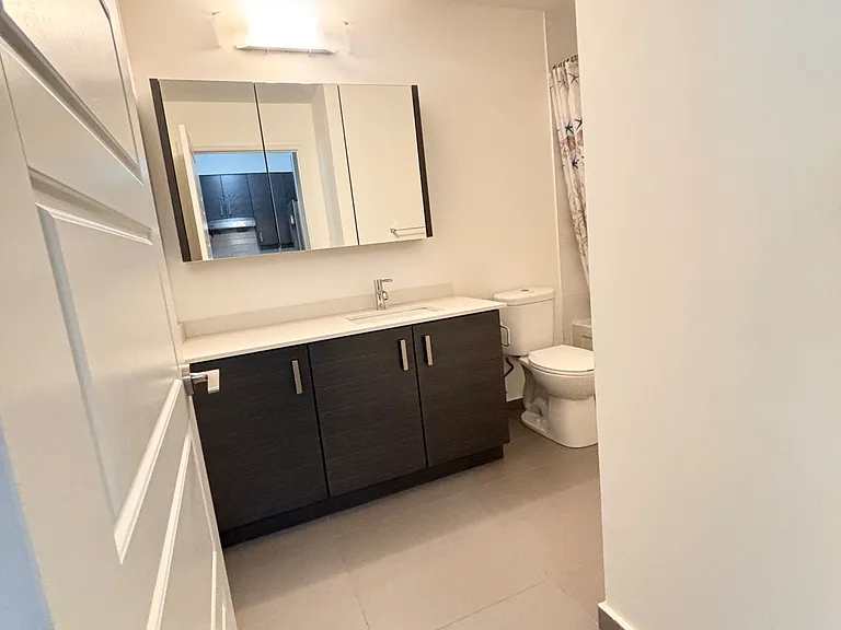 1 Uptown Dr #207 — Photo 37