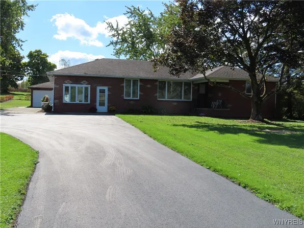 6130 Clinton St, Elma, NY 14059