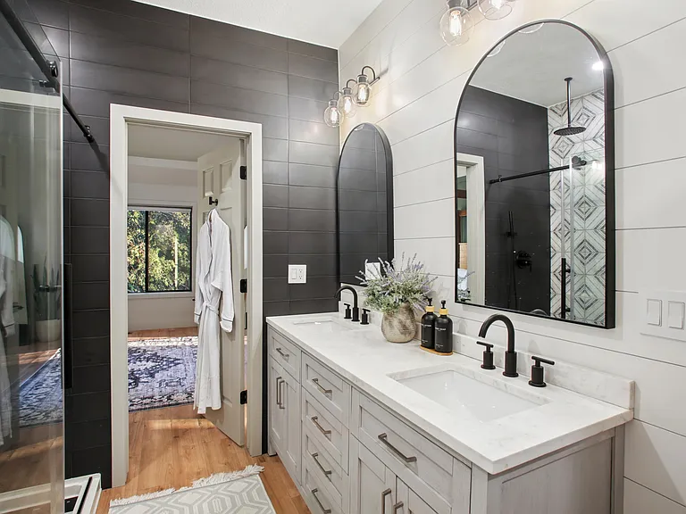 13887 Druid Ln — Photo 9