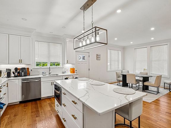 3rd image of 41 Union St #B