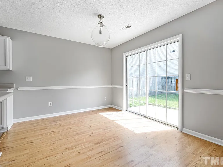100 Lacombe Ct — Photo 8
