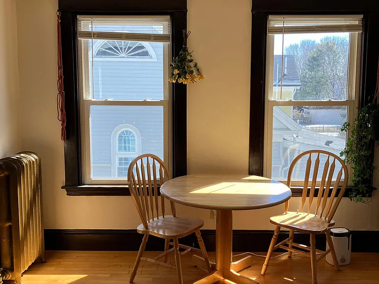 148 Maple St #2 — Photo 6