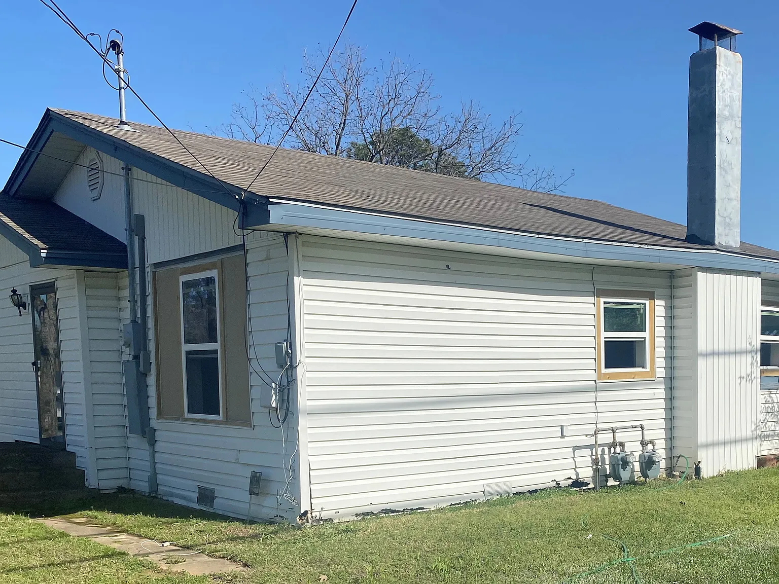 4 bed, 1587 sqft, $1,600 — Photo 1