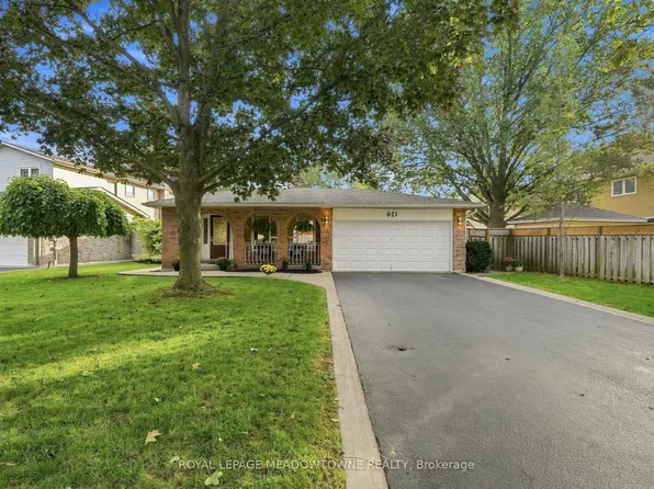 621 Moorelands Cres, Milton, ON L9T 4B3