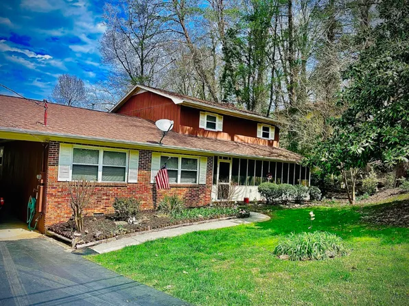14 Cooper Ln, Oak Ridge, TN 37830