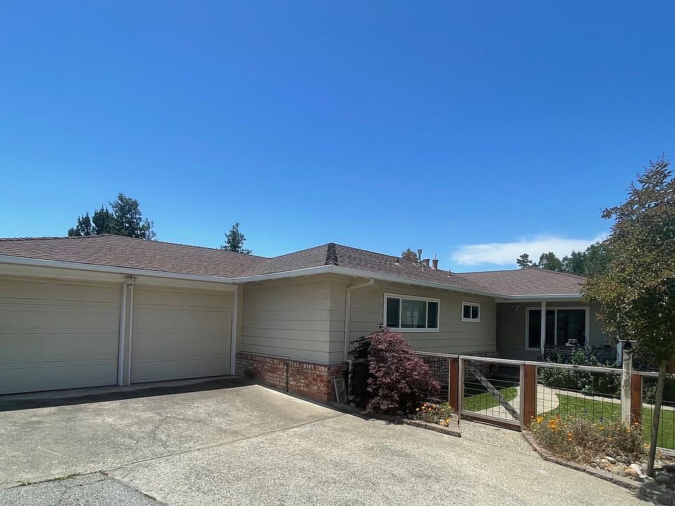 1st image of 3138 Oak Knoll Dr