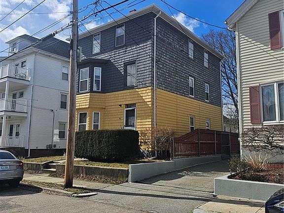 2nd image of 84 Vine St