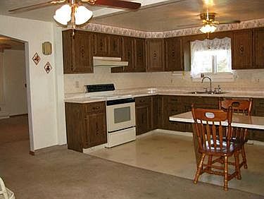 3rd image of 1114 W Wylie Ave