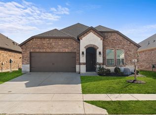 11216 Klondike Ln, Aubrey, TX 76227