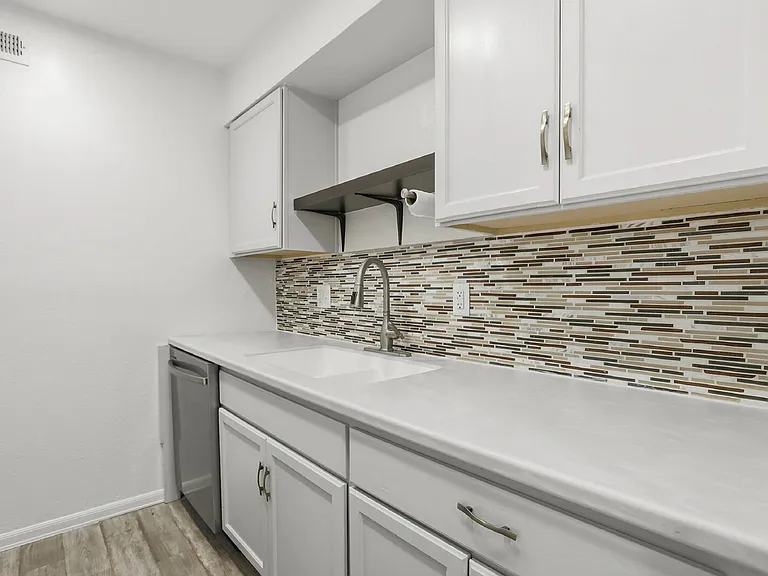 3613 S Sheridan Blvd #16 — Photo 7