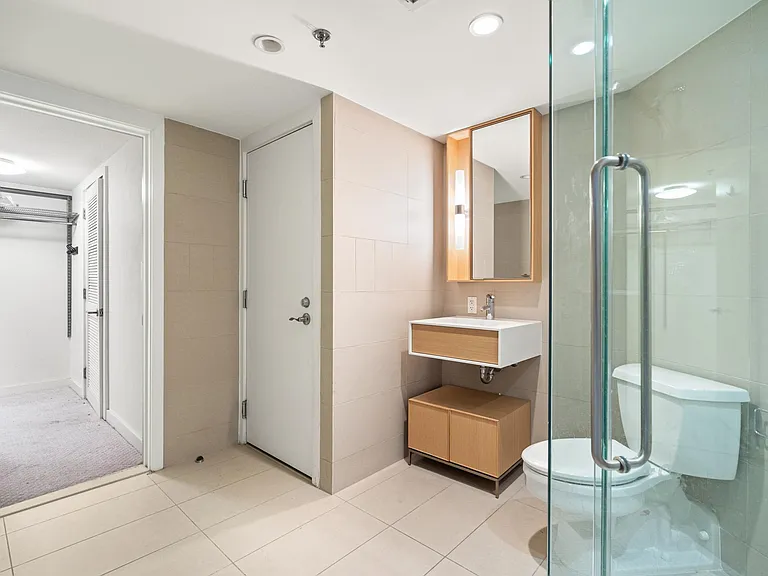1515 15th St NW #201 — Photo 29