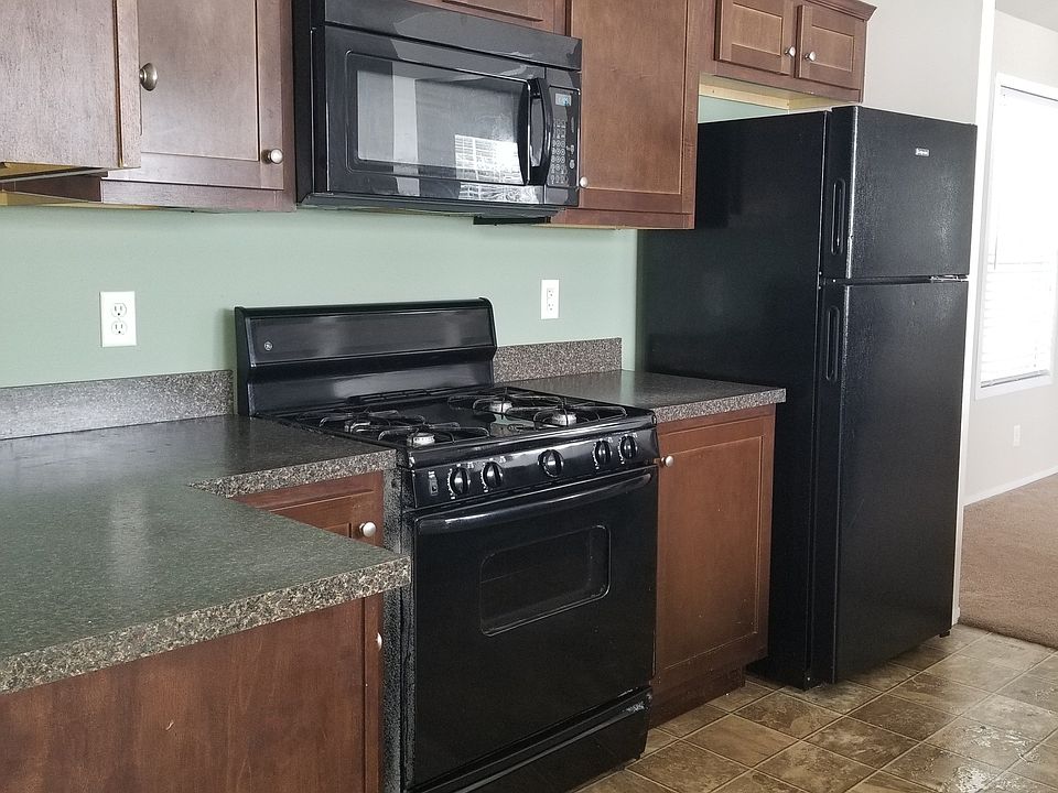 1st image of 2875 N Lakeshore Dr #521