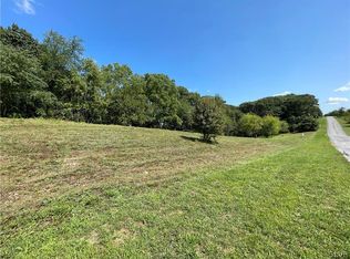 3559 Timber Ln, Slatington, PA 18080