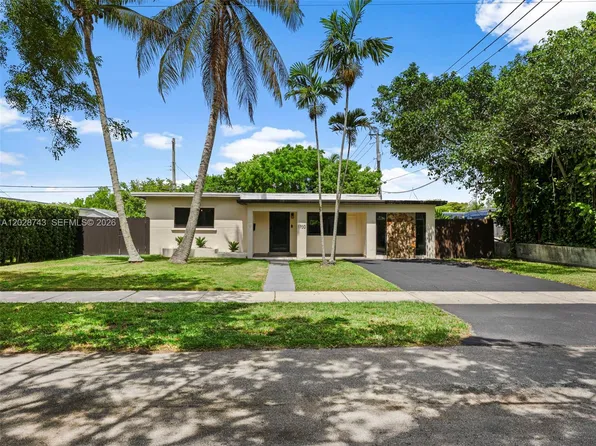 1700 SW 64th Ave, West Miami, FL 33155