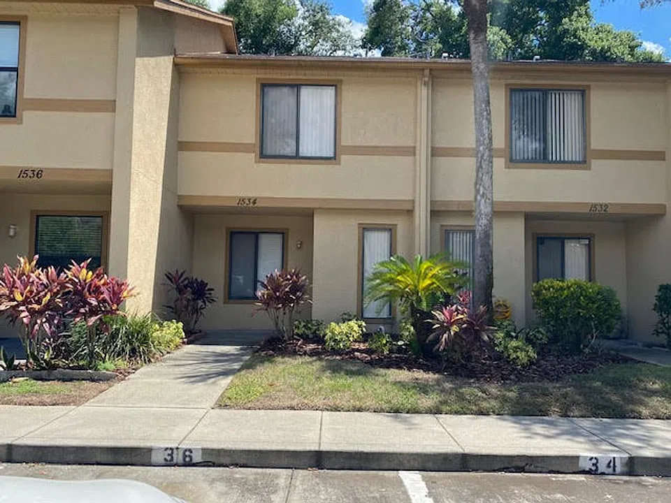 1534 Highland Ridge Cir