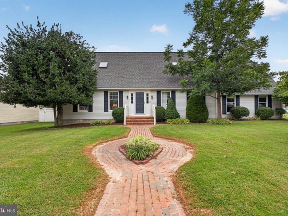 2nd image of 505 Decatur Pl
