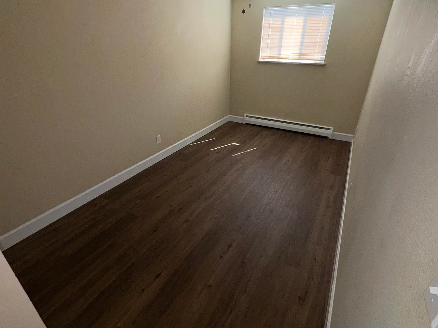 2 bed, 900 sqft, $1,900 — Photo 4
